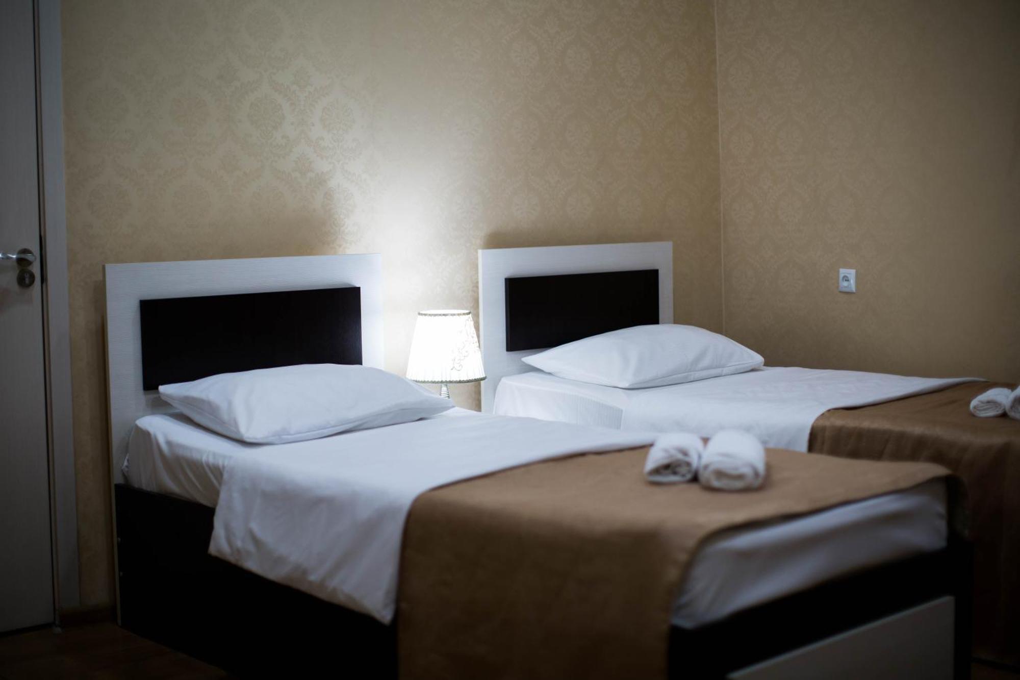 Hotel Care Inn Тбілісі Екстер'єр фото