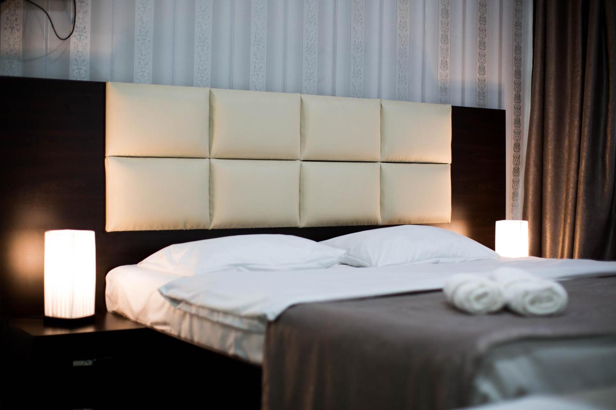 Hotel Care Inn Тбілісі Екстер'єр фото