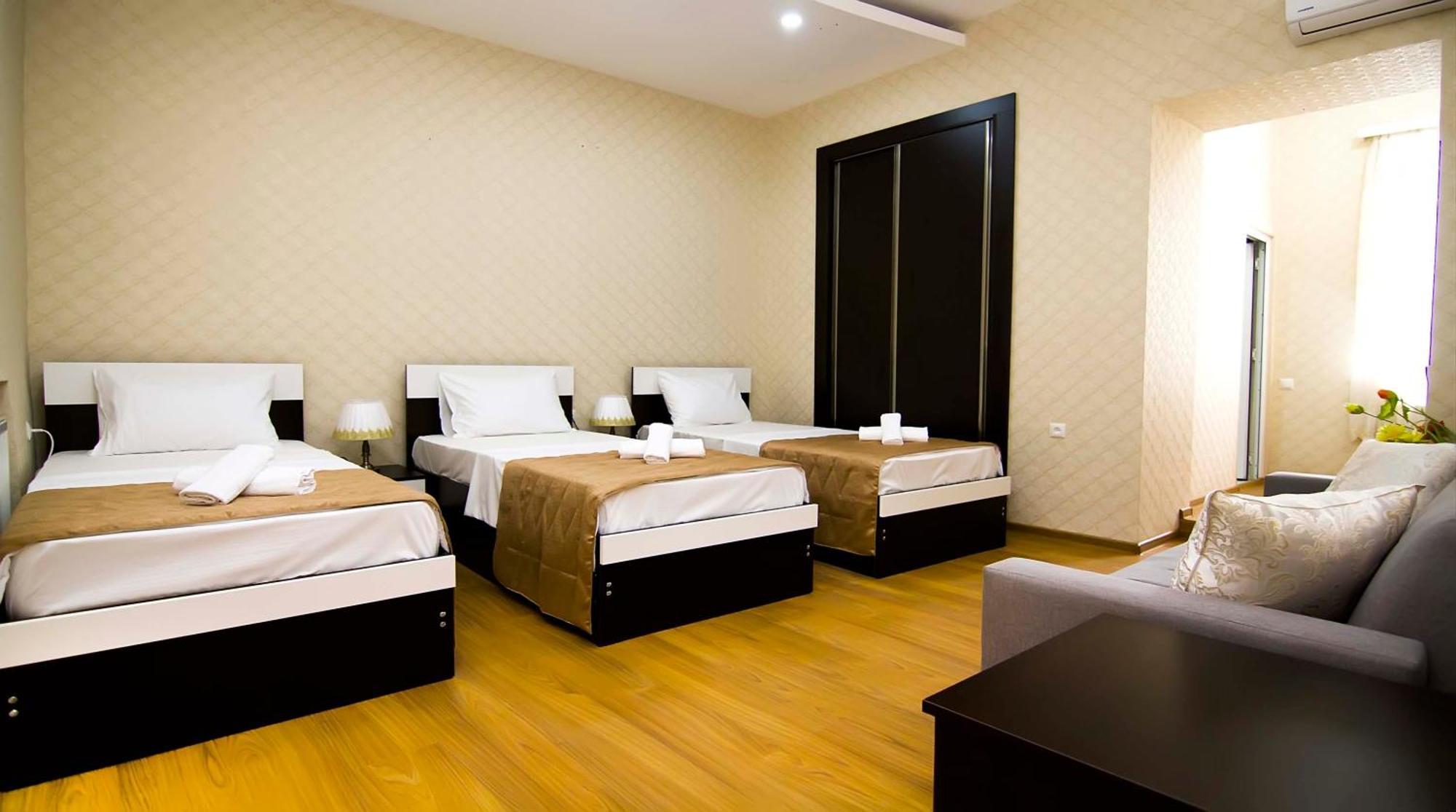 Hotel Care Inn Тбілісі Екстер'єр фото