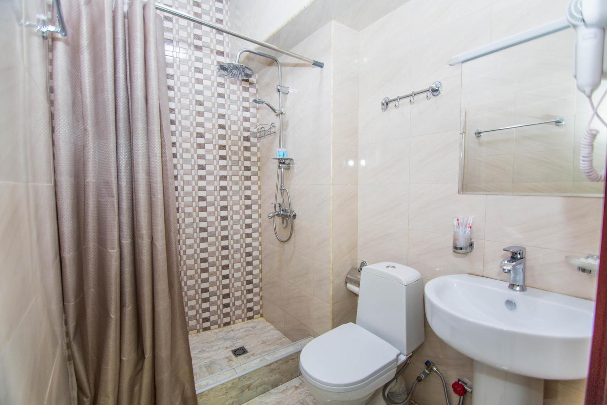 Hotel Care Inn Тбілісі Екстер'єр фото