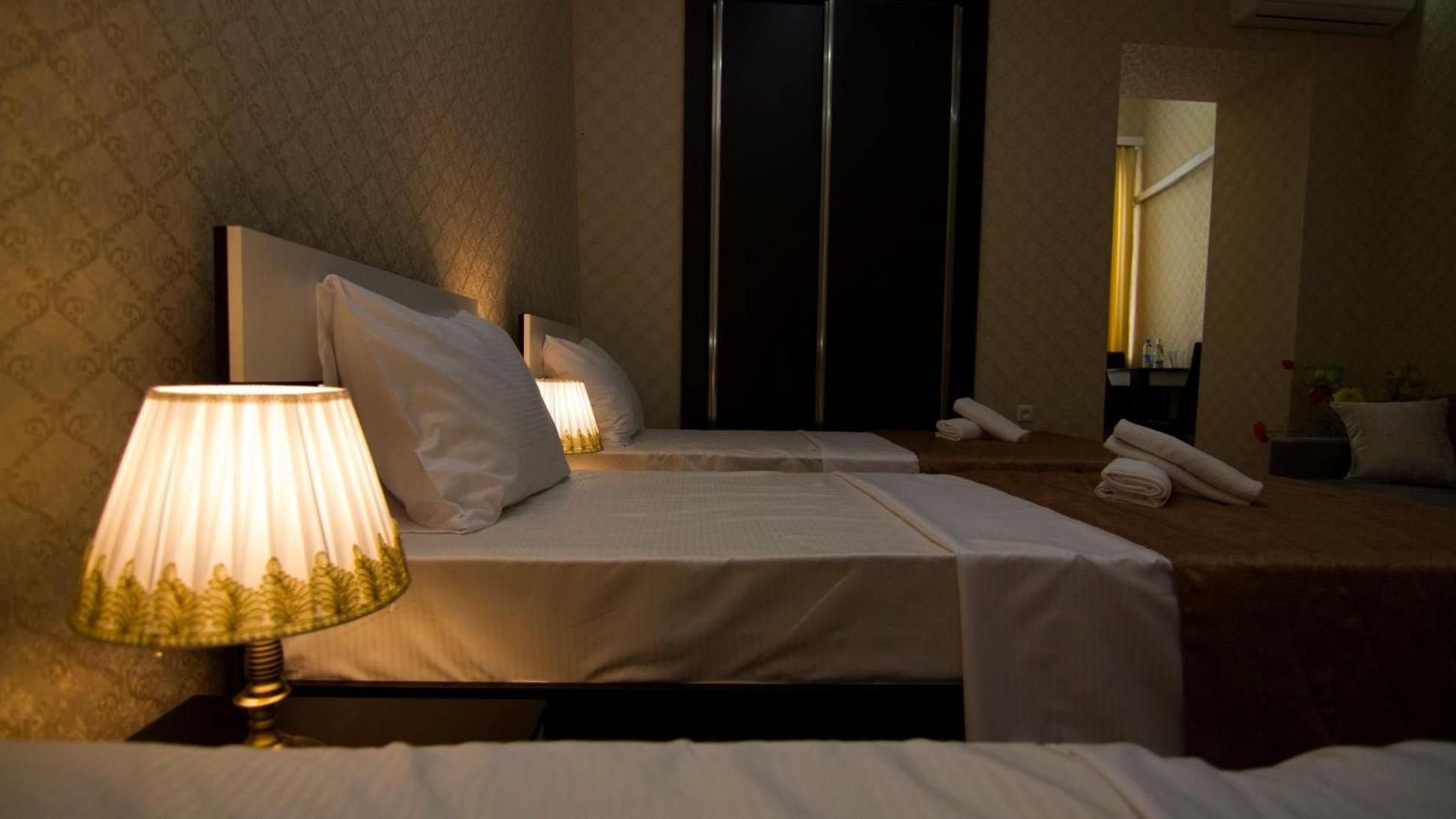 Hotel Care Inn Тбілісі Екстер'єр фото