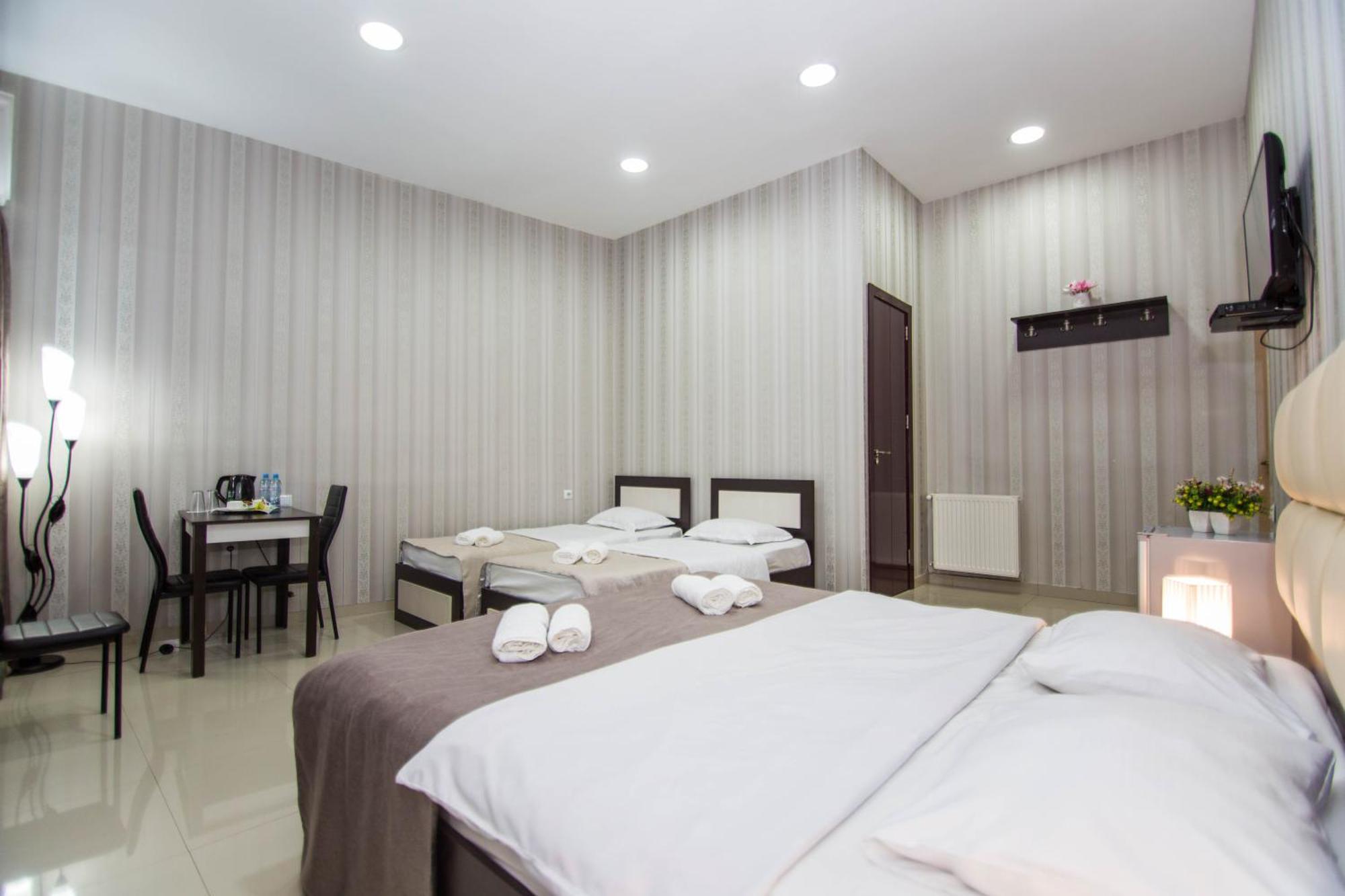 Hotel Care Inn Тбілісі Екстер'єр фото
