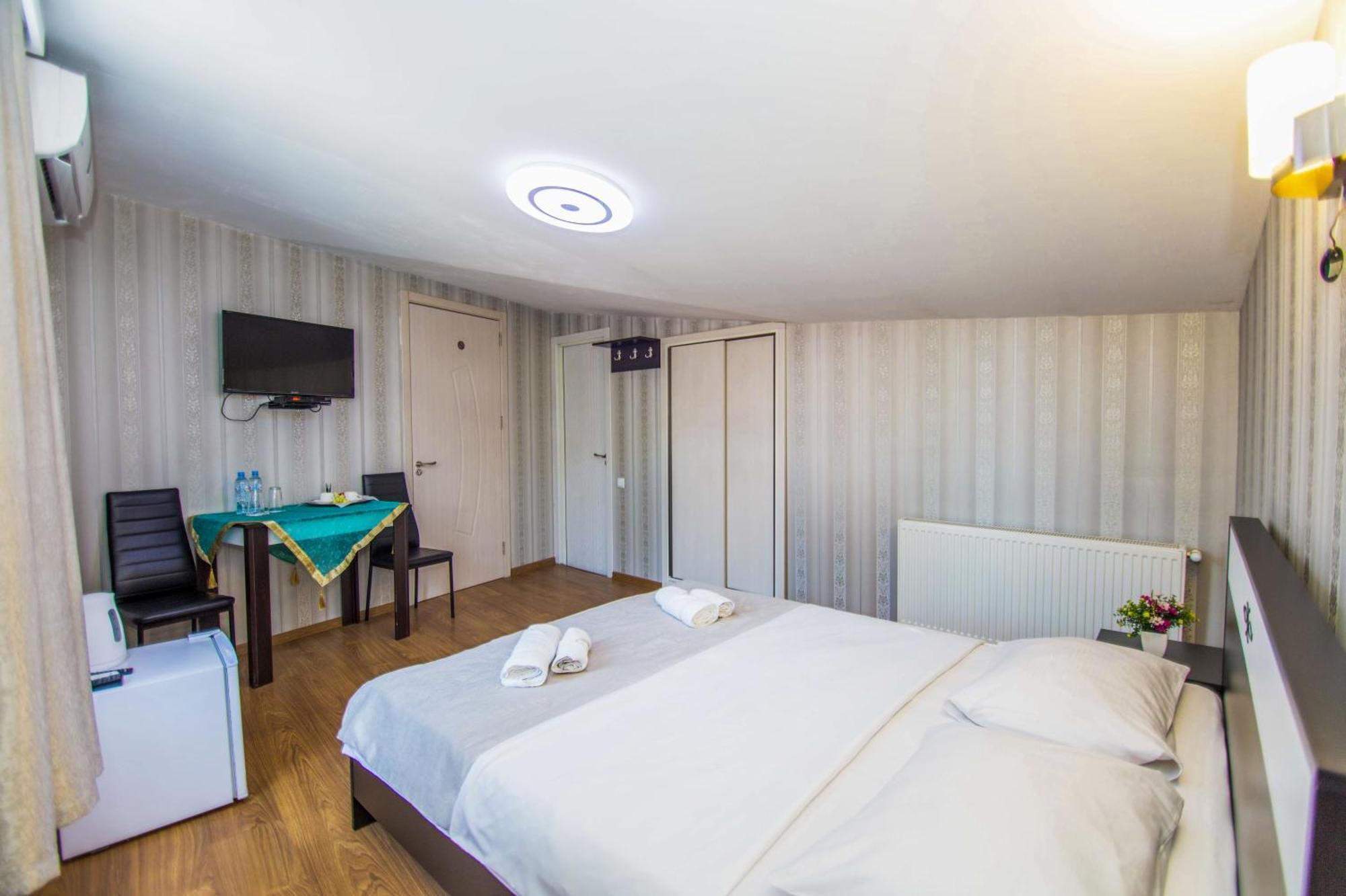 Hotel Care Inn Тбілісі Екстер'єр фото
