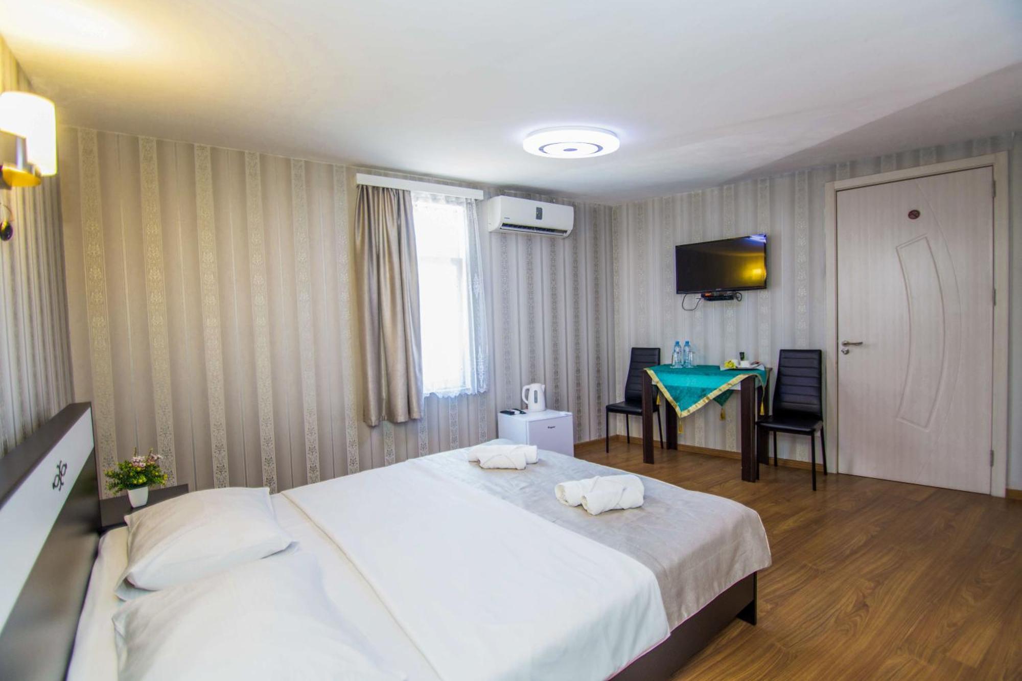 Hotel Care Inn Тбілісі Екстер'єр фото